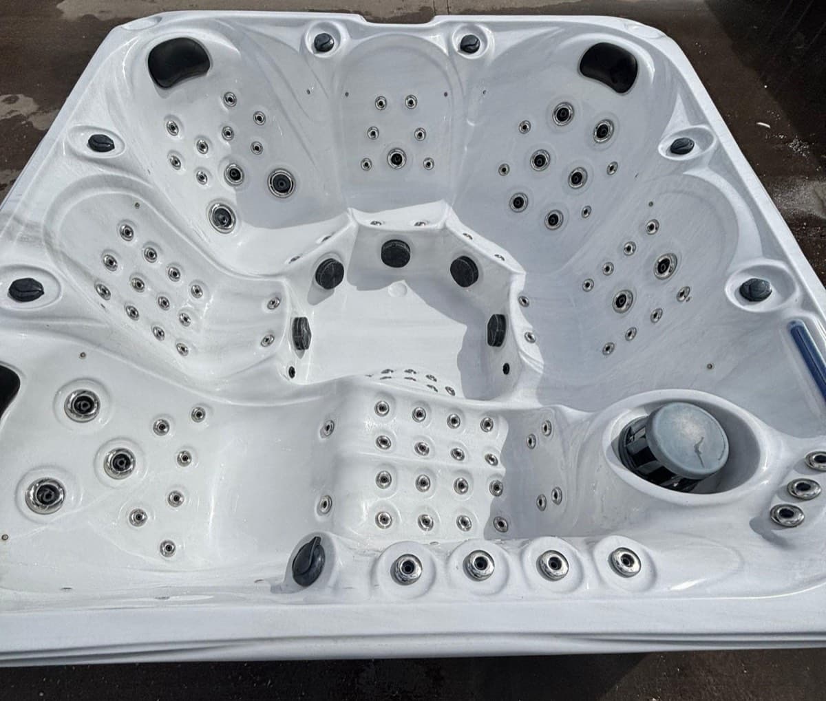 Swanboro Single Lounger Spa photo 2