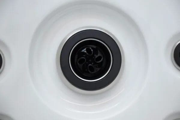Bliss Luxury V2 hot tub — photo 9