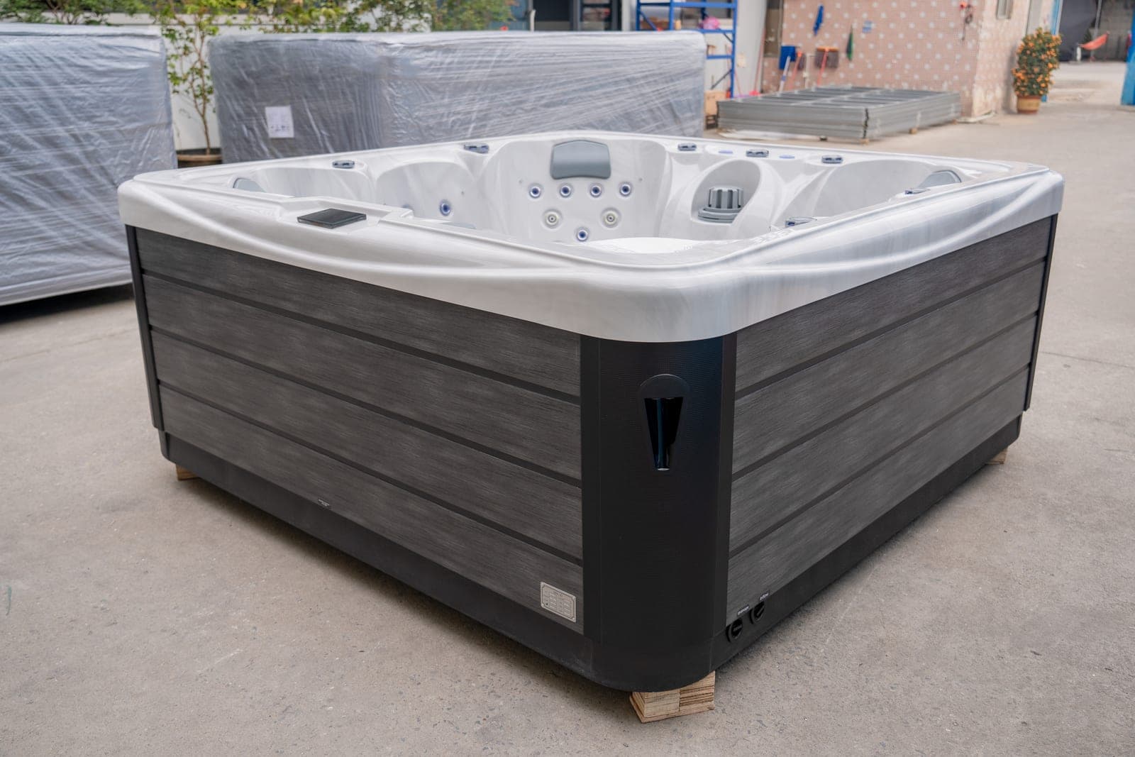 LixThree hot tub — photo 14