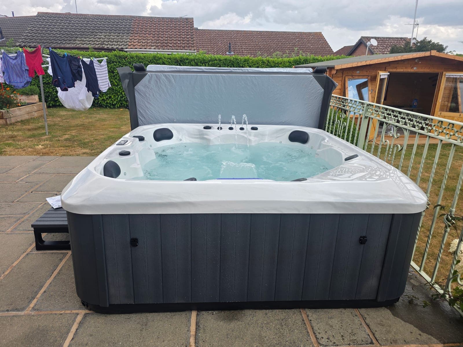 Poseidon V1 hot tub — photo 6