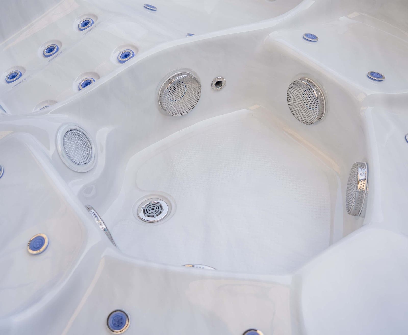SestinaThree hot tub — photo 17